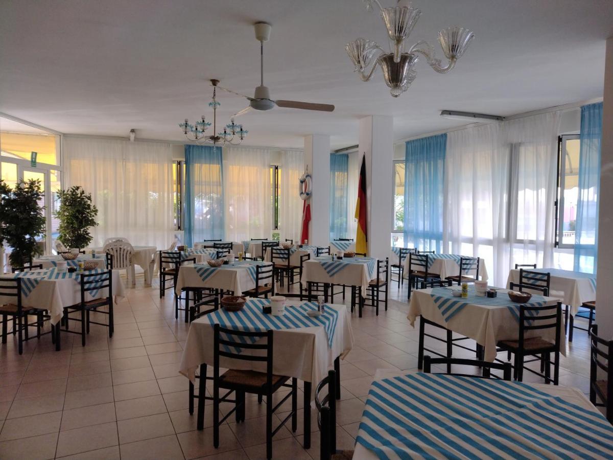 Hotel Halifax 3*
