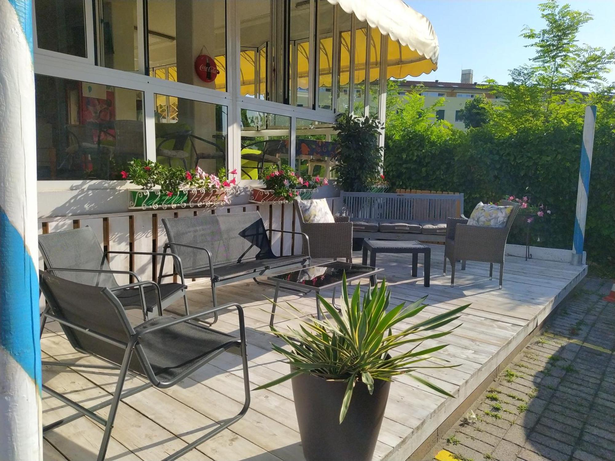 Hotel Halifax 3*